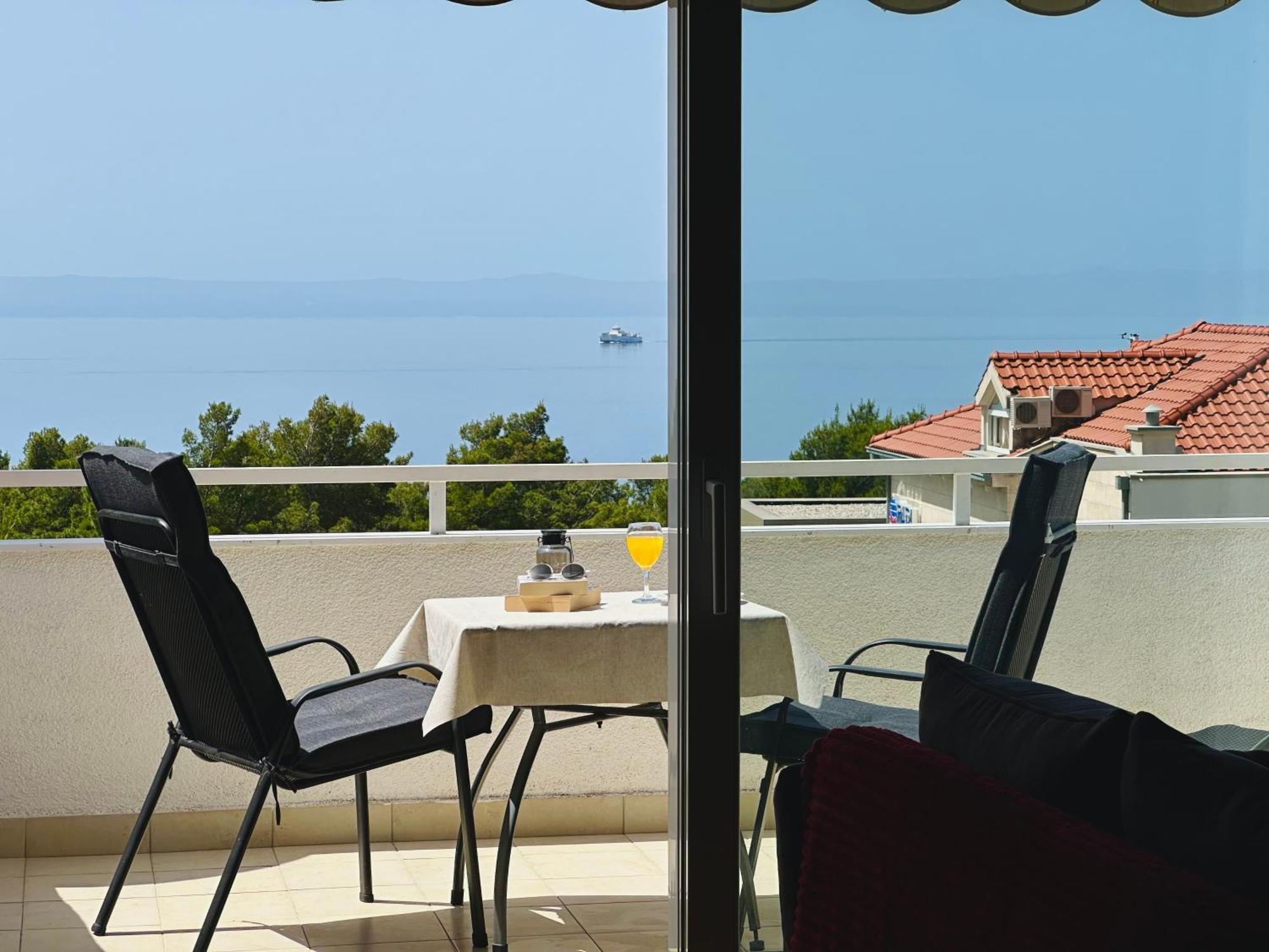 Penthouse Studio With Sea View Makarska Esterno foto