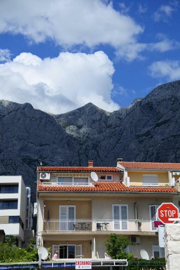 Penthouse Studio With Sea View Makarska Esterno foto